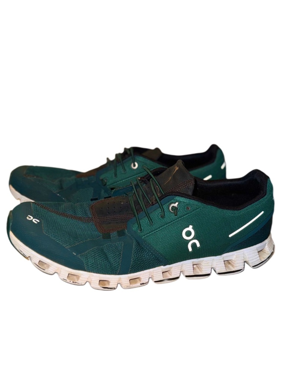 On Running Cloud 5 Sneakers in Obsidian/Evergreen